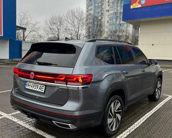 Серый Фольксваген Atlas, объемом двигателя 1.98 л и пробегом 60 тыс. км за 40000 $, фото 8 на Automoto.ua