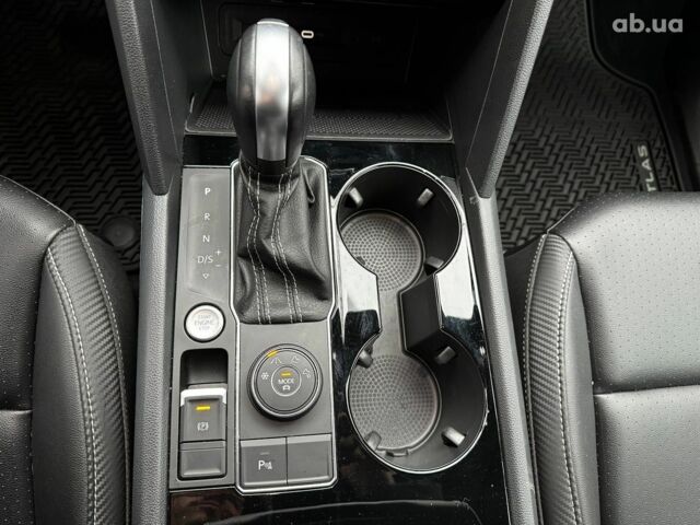 Серый Фольксваген Atlas, объемом двигателя 2 л и пробегом 23 тыс. км за 35590 $, фото 23 на Automoto.ua