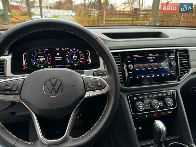 Серый Фольксваген Atlas, объемом двигателя 2 л и пробегом 23 тыс. км за 35590 $, фото 25 на Automoto.ua