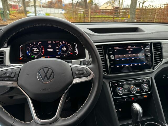 Серый Фольксваген Atlas, объемом двигателя 2 л и пробегом 23 тыс. км за 35590 $, фото 25 на Automoto.ua