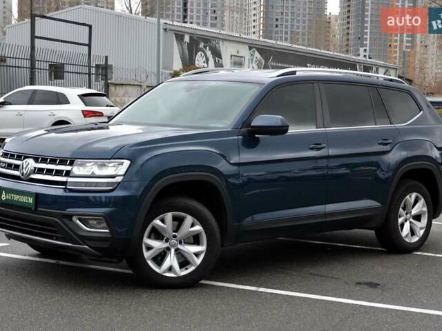 Синий Фольксваген Atlas, объемом двигателя 3.6 л и пробегом 173 тыс. км за 19500 $, фото 7 на Automoto.ua