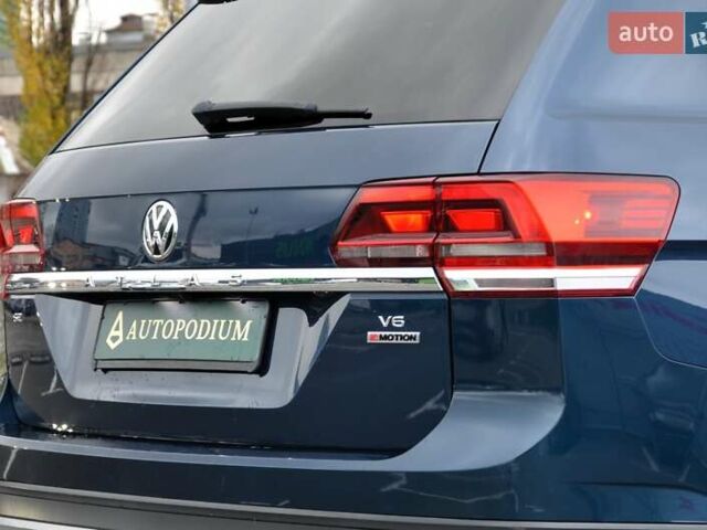 Синий Фольксваген Atlas, объемом двигателя 3.6 л и пробегом 173 тыс. км за 19500 $, фото 11 на Automoto.ua