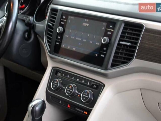 Синий Фольксваген Atlas, объемом двигателя 3.6 л и пробегом 173 тыс. км за 19500 $, фото 37 на Automoto.ua