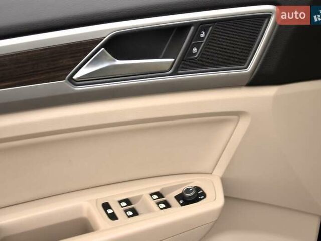 Синий Фольксваген Atlas, объемом двигателя 3.6 л и пробегом 173 тыс. км за 19500 $, фото 20 на Automoto.ua