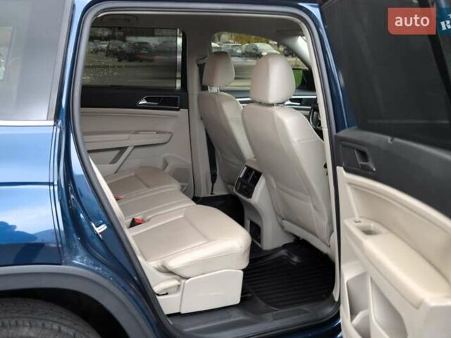 Синий Фольксваген Atlas, объемом двигателя 3.6 л и пробегом 173 тыс. км за 19500 $, фото 31 на Automoto.ua