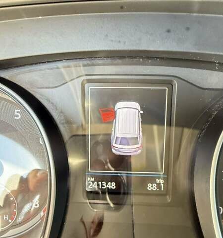 Синий Фольксваген Atlas, объемом двигателя 3.6 л и пробегом 241 тыс. км за 19400 $, фото 12 на Automoto.ua