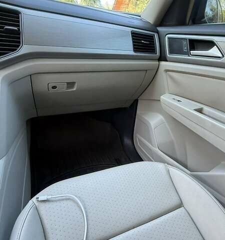 Синий Фольксваген Atlas, объемом двигателя 3.6 л и пробегом 241 тыс. км за 19400 $, фото 19 на Automoto.ua