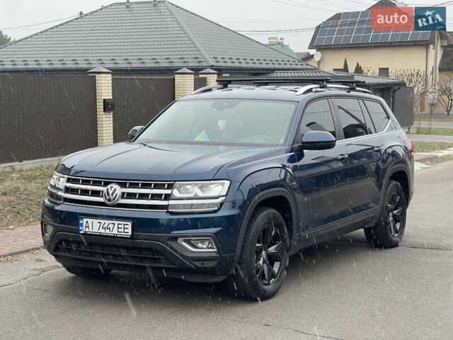 Синий Фольксваген Atlas, объемом двигателя 3.6 л и пробегом 58 тыс. км за 27499 $, фото 1 на Automoto.ua