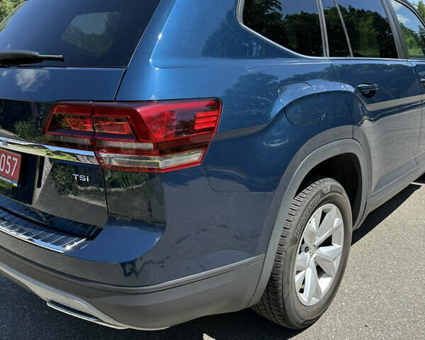 Синий Фольксваген Atlas, объемом двигателя 2 л и пробегом 96 тыс. км за 20900 $, фото 8 на Automoto.ua