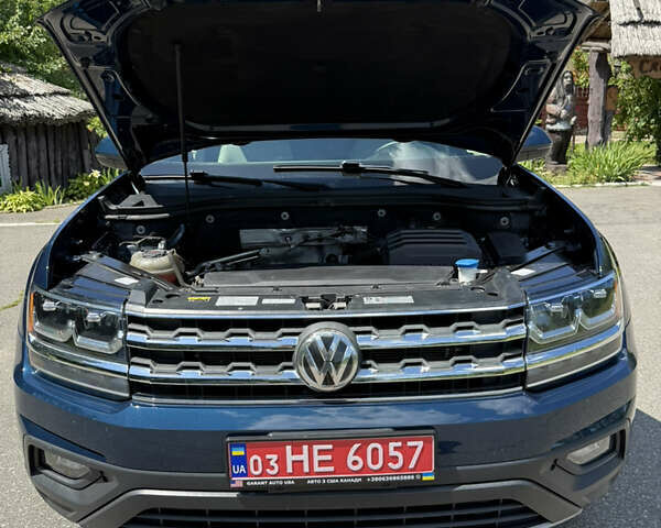 Синий Фольксваген Atlas, объемом двигателя 2 л и пробегом 96 тыс. км за 20900 $, фото 51 на Automoto.ua