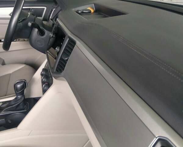 Фольксваген Atlas 2018 в Хмельницком на Automoto.ua Синий Фольксваген Atlas, объемом двигателя 1.98 л и пробегом 137 тыс. км за 15999 $, фото 37 на Automoto.ua