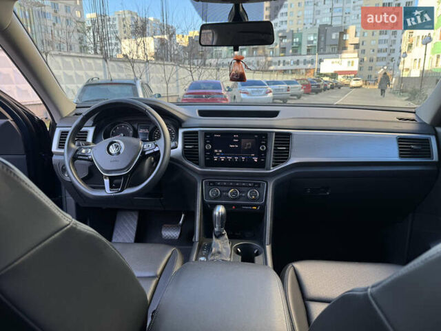 Синий Фольксваген Atlas, объемом двигателя 3.6 л и пробегом 65 тыс. км за 22800 $, фото 5 на Automoto.ua