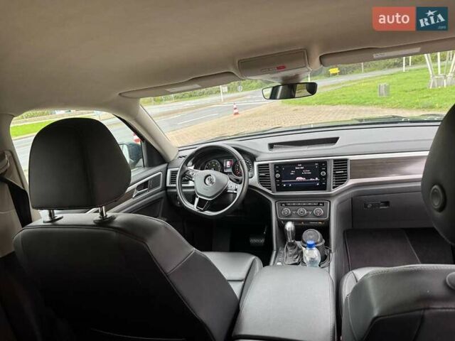 Синий Фольксваген Atlas, объемом двигателя 3.6 л и пробегом 50 тыс. км за 24000 $, фото 2 на Automoto.ua