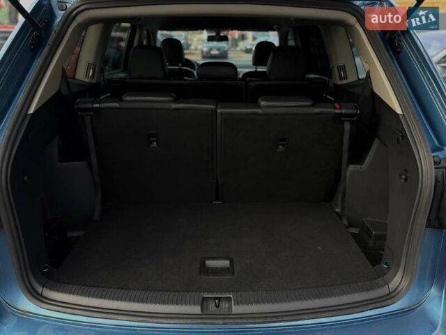 Синий Фольксваген Atlas, объемом двигателя 3.6 л и пробегом 136 тыс. км за 25000 $, фото 27 на Automoto.ua