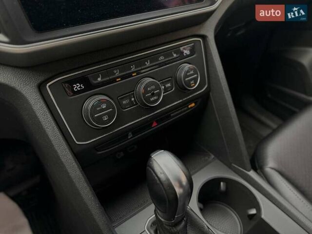 Синий Фольксваген Atlas, объемом двигателя 3.6 л и пробегом 136 тыс. км за 25000 $, фото 13 на Automoto.ua