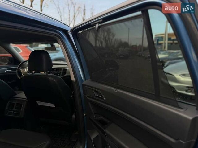 Синий Фольксваген Atlas, объемом двигателя 3.6 л и пробегом 136 тыс. км за 25000 $, фото 21 на Automoto.ua