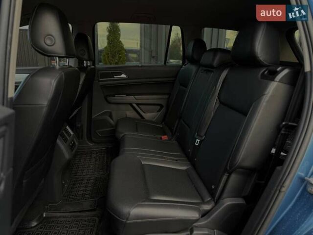 Синий Фольксваген Atlas, объемом двигателя 3.6 л и пробегом 136 тыс. км за 25000 $, фото 16 на Automoto.ua