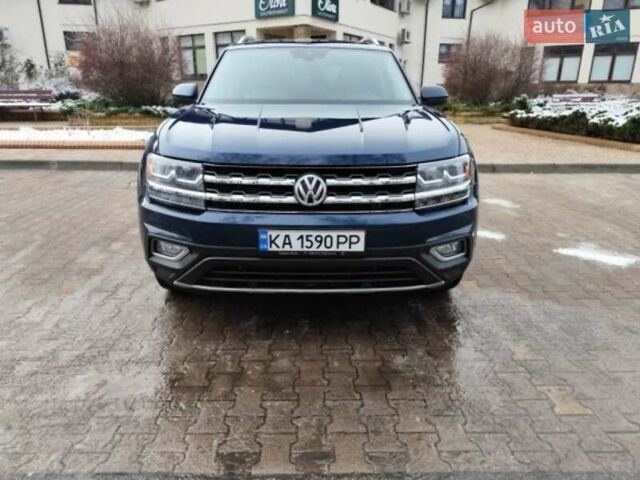Синий Фольксваген Atlas, объемом двигателя 3.6 л и пробегом 75 тыс. км за 28500 $, фото 2 на Automoto.ua