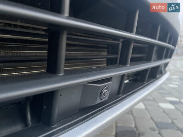 Синій Фольксваген Atlas, об'ємом двигуна 3.6 л та пробігом 93 тис. км за 25500 $, фото 10 на Automoto.ua