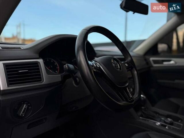 Синий Фольксваген Atlas, объемом двигателя 3.6 л и пробегом 136 тыс. км за 25000 $, фото 11 на Automoto.ua
