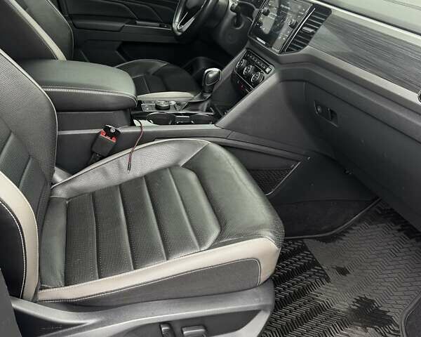 Синій Фольксваген Atlas, об'ємом двигуна 3.6 л та пробігом 150 тис. км за 29000 $, фото 2 на Automoto.ua