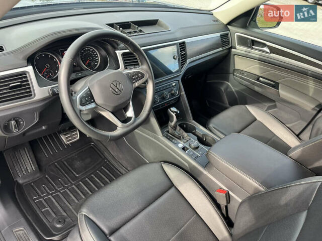Синий Фольксваген Atlas, объемом двигателя 3.6 л и пробегом 108 тыс. км за 32500 $, фото 19 на Automoto.ua