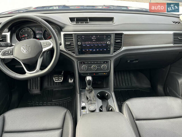 Синий Фольксваген Atlas, объемом двигателя 3.6 л и пробегом 108 тыс. км за 32500 $, фото 32 на Automoto.ua