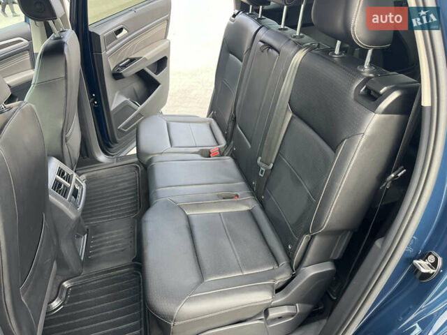 Синий Фольксваген Atlas, объемом двигателя 3.6 л и пробегом 108 тыс. км за 32500 $, фото 24 на Automoto.ua