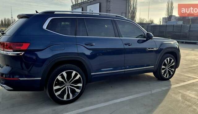 Синий Фольксваген Atlas, объемом двигателя 3.6 л и пробегом 88 тыс. км за 36000 $, фото 3 на Automoto.ua