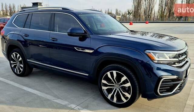 Синий Фольксваген Atlas, объемом двигателя 3.6 л и пробегом 88 тыс. км за 36000 $, фото 1 на Automoto.ua