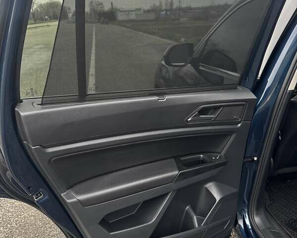 Синій Фольксваген Atlas, об'ємом двигуна 3.6 л та пробігом 150 тис. км за 29000 $, фото 4 на Automoto.ua