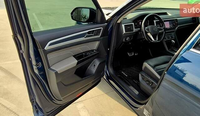 Синий Фольксваген Atlas, объемом двигателя 3.6 л и пробегом 88 тыс. км за 36000 $, фото 24 на Automoto.ua