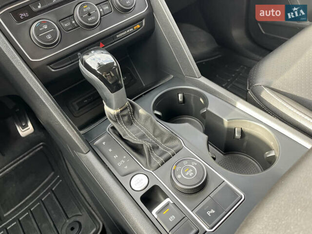 Синий Фольксваген Atlas, объемом двигателя 3.6 л и пробегом 108 тыс. км за 32500 $, фото 36 на Automoto.ua