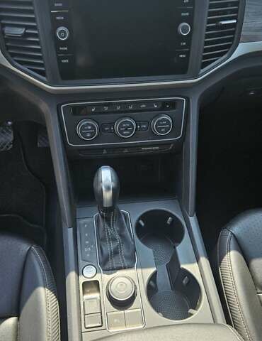 Синий Фольксваген Atlas, объемом двигателя 3.6 л и пробегом 105 тыс. км за 25000 $, фото 16 на Automoto.ua