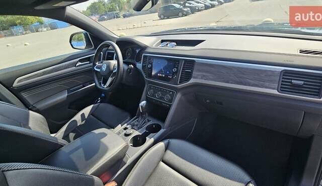 Синий Фольксваген Atlas, объемом двигателя 3.6 л и пробегом 105 тыс. км за 25000 $, фото 17 на Automoto.ua