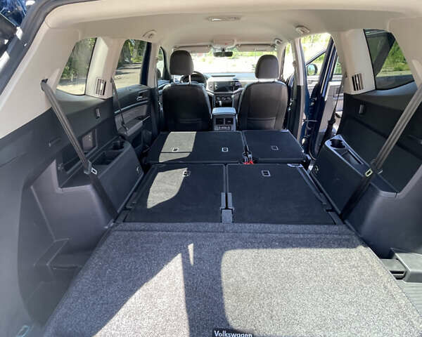 Синий Фольксваген Atlas, объемом двигателя 3.6 л и пробегом 53 тыс. км за 24500 $, фото 39 на Automoto.ua