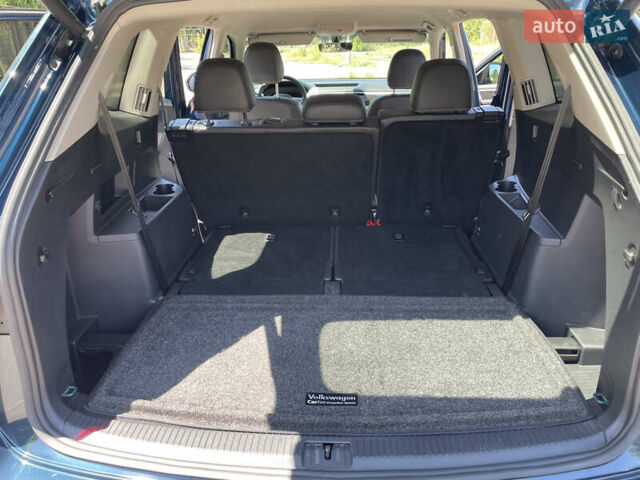 Синий Фольксваген Atlas, объемом двигателя 3.6 л и пробегом 53 тыс. км за 24500 $, фото 42 на Automoto.ua