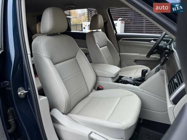 Синий Фольксваген Atlas, объемом двигателя 1.98 л и пробегом 9 тыс. км за 32900 $, фото 12 на Automoto.ua