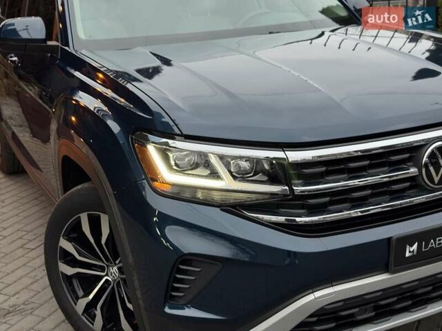 Синий Фольксваген Atlas, объемом двигателя 1.98 л и пробегом 9 тыс. км за 32900 $, фото 3 на Automoto.ua