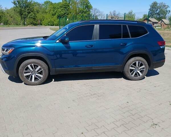 Синий Фольксваген Atlas, объемом двигателя 1.98 л и пробегом 49 тыс. км за 27700 $, фото 4 на Automoto.ua
