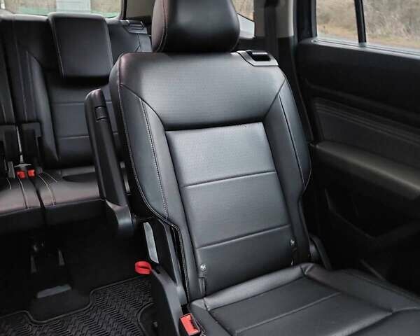 Синий Фольксваген Atlas, объемом двигателя 1.98 л и пробегом 68 тыс. км за 29300 $, фото 18 на Automoto.ua