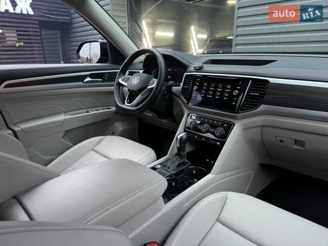 Синий Фольксваген Atlas, объемом двигателя 1.98 л и пробегом 9 тыс. км за 32900 $, фото 13 на Automoto.ua