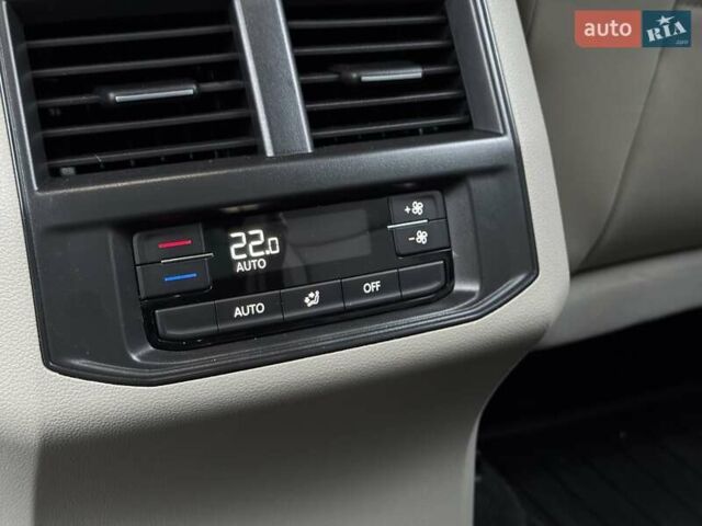 Синий Фольксваген Atlas, объемом двигателя 1.98 л и пробегом 9 тыс. км за 32900 $, фото 27 на Automoto.ua