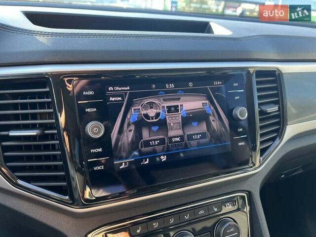 Синий Фольксваген Atlas, объемом двигателя 3.6 л и пробегом 12 тыс. км за 35999 $, фото 30 на Automoto.ua