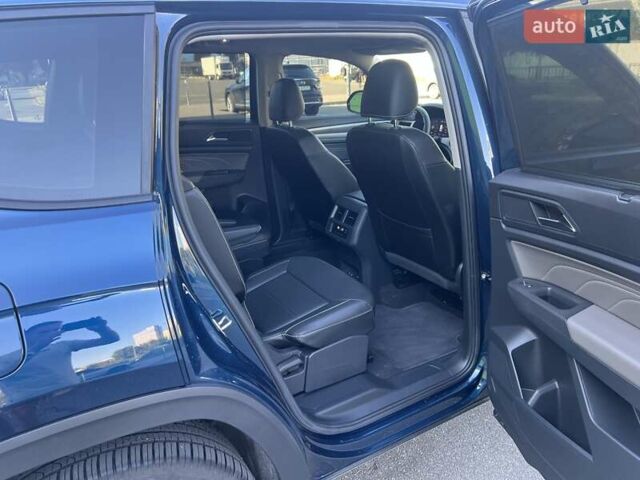 Синий Фольксваген Atlas, объемом двигателя 3.6 л и пробегом 12 тыс. км за 35999 $, фото 44 на Automoto.ua