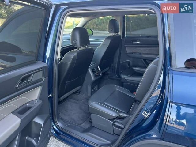 Синий Фольксваген Atlas, объемом двигателя 3.6 л и пробегом 12 тыс. км за 35999 $, фото 39 на Automoto.ua