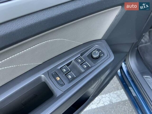 Синий Фольксваген Atlas, объемом двигателя 3.6 л и пробегом 12 тыс. км за 35999 $, фото 21 на Automoto.ua