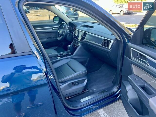 Синий Фольксваген Atlas, объемом двигателя 3.6 л и пробегом 12 тыс. км за 35999 $, фото 52 на Automoto.ua