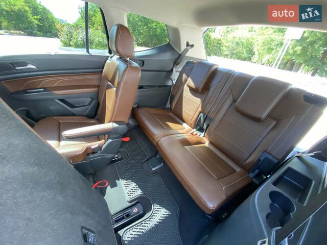 Зеленый Фольксваген Atlas, объемом двигателя 1.98 л и пробегом 92 тыс. км за 36000 $, фото 19 на Automoto.ua