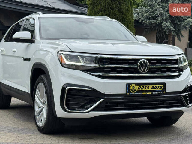 Белый Фольксваген Atlas Cross Sport, объемом двигателя 2 л и пробегом 55 тыс. км за 29350 $, фото 8 на Automoto.ua